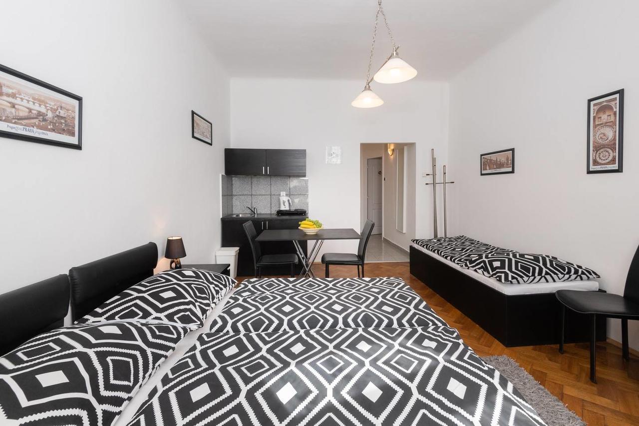 Residence Alabastr Прага Экстерьер фото