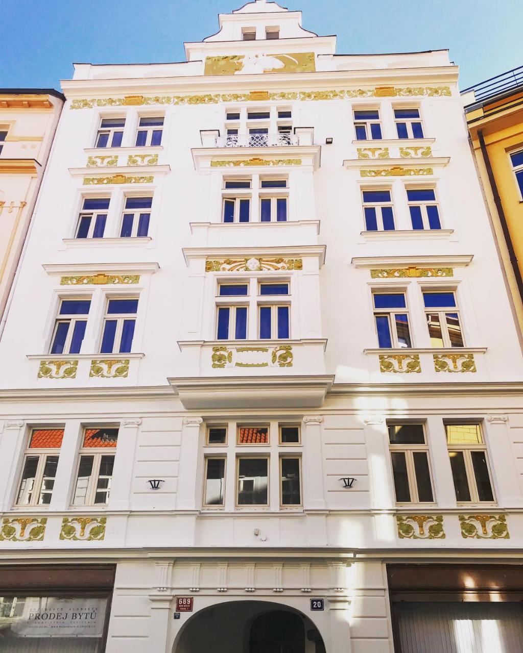 Residence Alabastr Прага Экстерьер фото